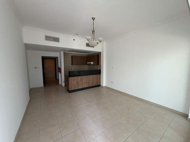 Spacious Studio | Nice Balcony | Near Burj Khalifa